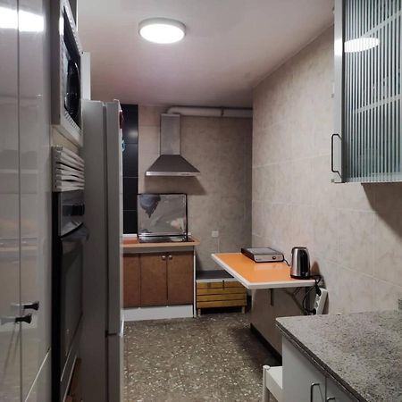 35-3- Комната В Квартире Для Семьи От 1 До 4 Человек В Центре Аликанте Alicante Eksteriør billede