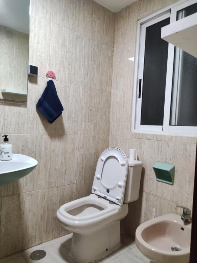 35-3- Комната В Квартире Для Семьи От 1 До 4 Человек В Центре Аликанте Alicante Eksteriør billede